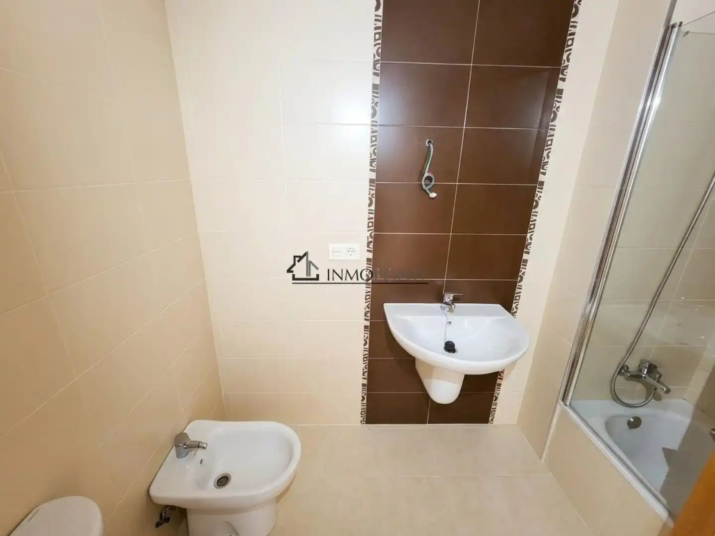 Baño de Piso en venta en Marín con Calefacción y Balcón
