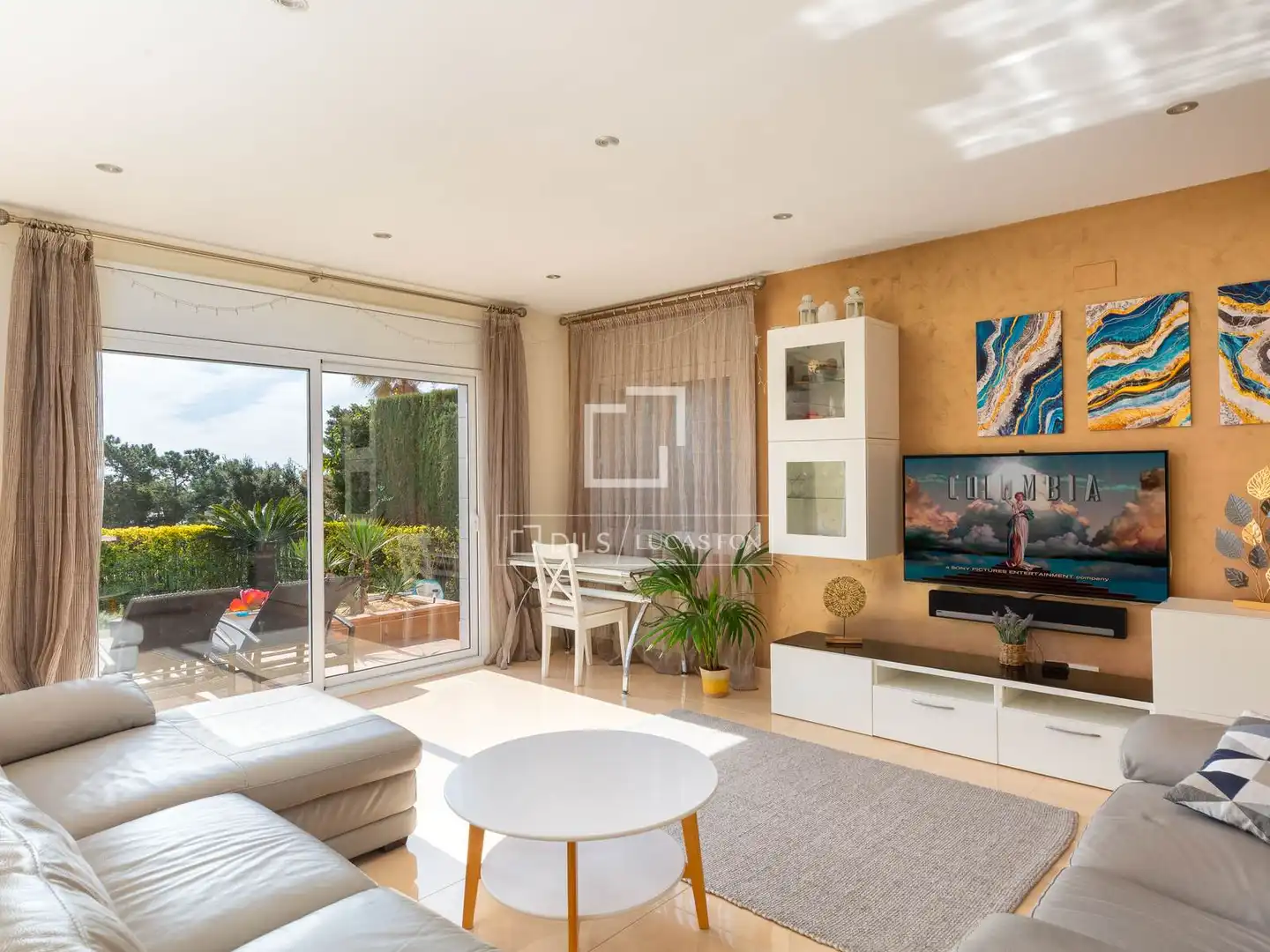 Sala de estar de Casa o chalet en venta en Lloret de Mar con Aire acondicionado, Calefacción y Jardín privado