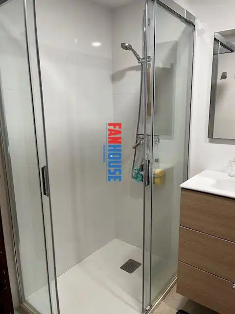 Baño de Piso en venta en Gijón  con Calefacción y Trastero