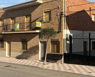 Vista exterior de Casa o xalet en venda en Gálvez amb Terrassa