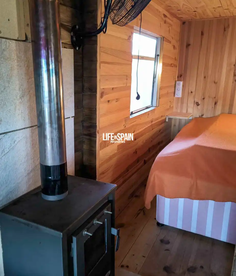 Schlafzimmer von Country house zum Verkauf in Rasquera mit Klimaanlage, Privatgarten und Terrasse