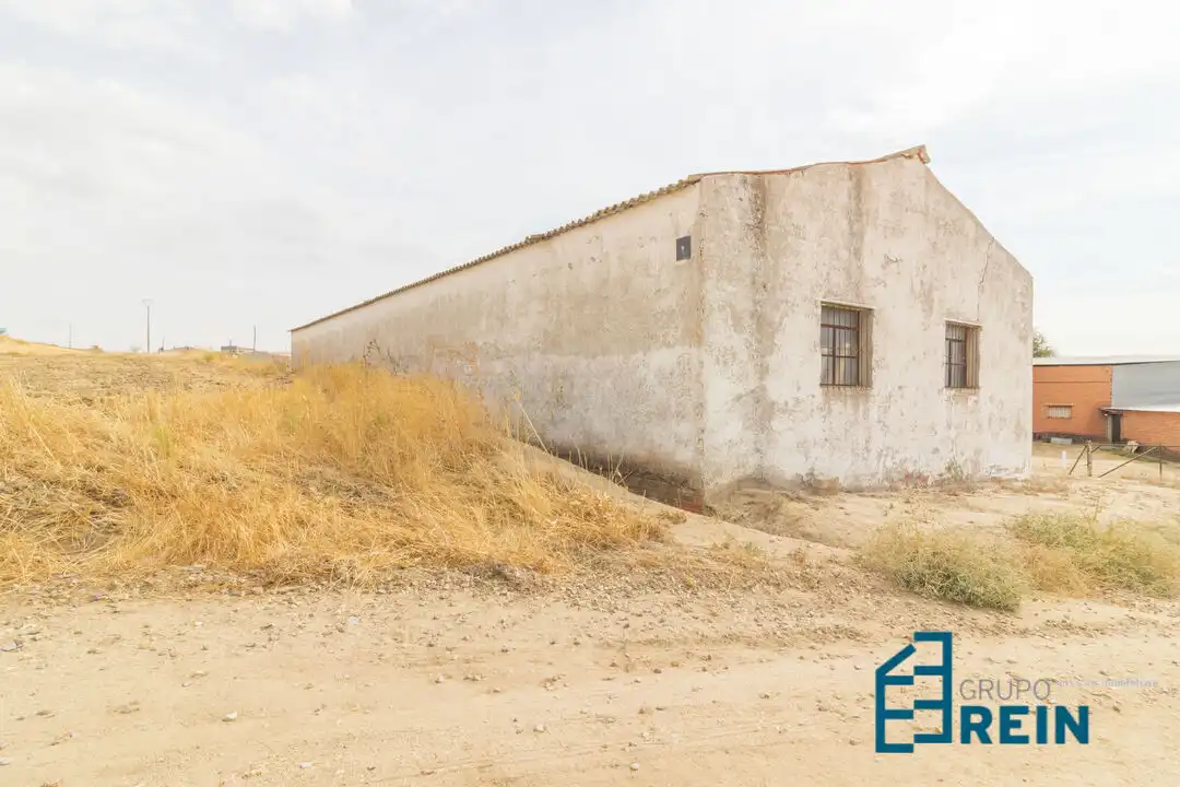 Exterior view of Industrial buildings for sale in Recas, Toledo