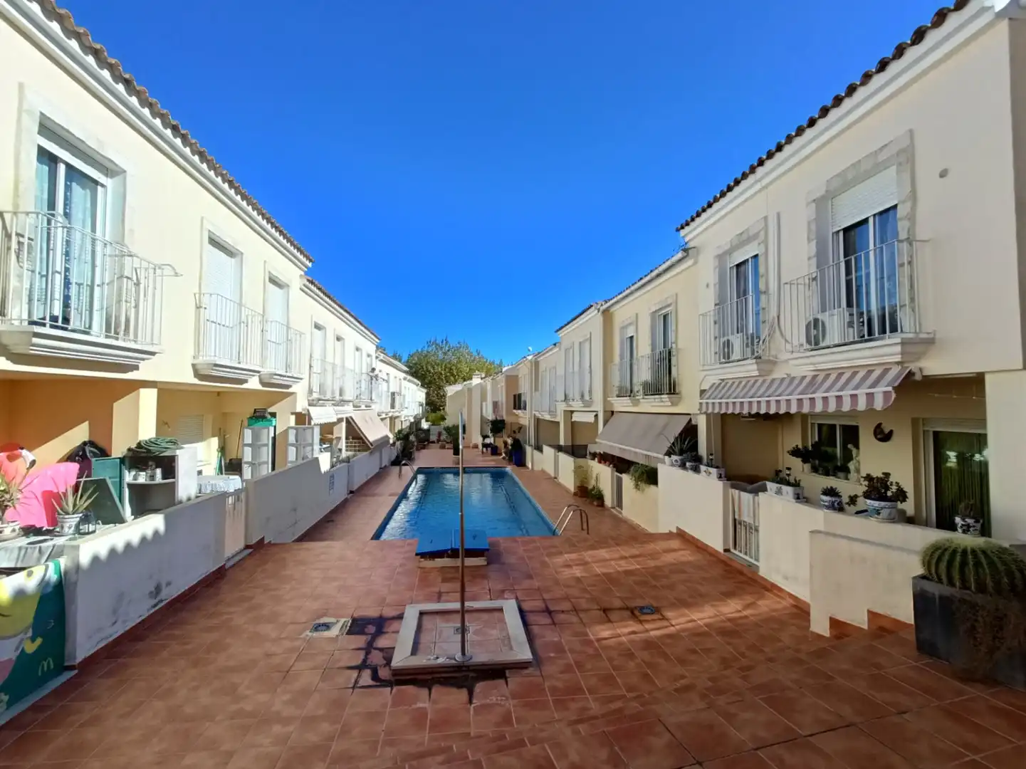 Vista exterior de Casa adosada en venta en Sagra con Aire acondicionado, Calefacción y Terraza