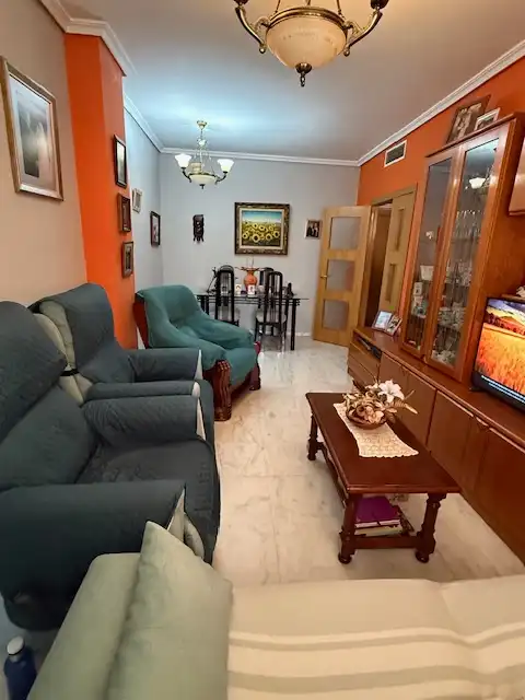 Sala de estar de Piso en venta en Mairena del Aljarafe con Aire acondicionado y Piscina comunitaria