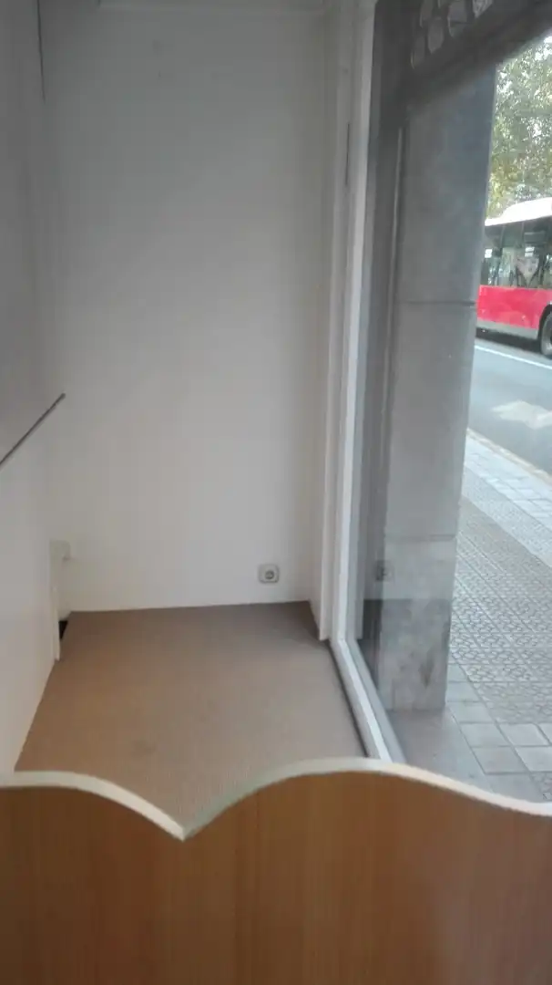 Local comercial en venda a Uribarri, imagen 6