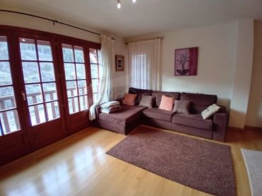 Piso con ascensor en venta en Urbanització Bellmont