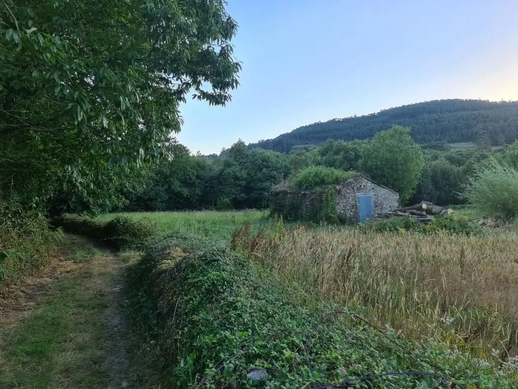 Wohnbaugrundstück zum Verkauf in Boiro, imagen 2