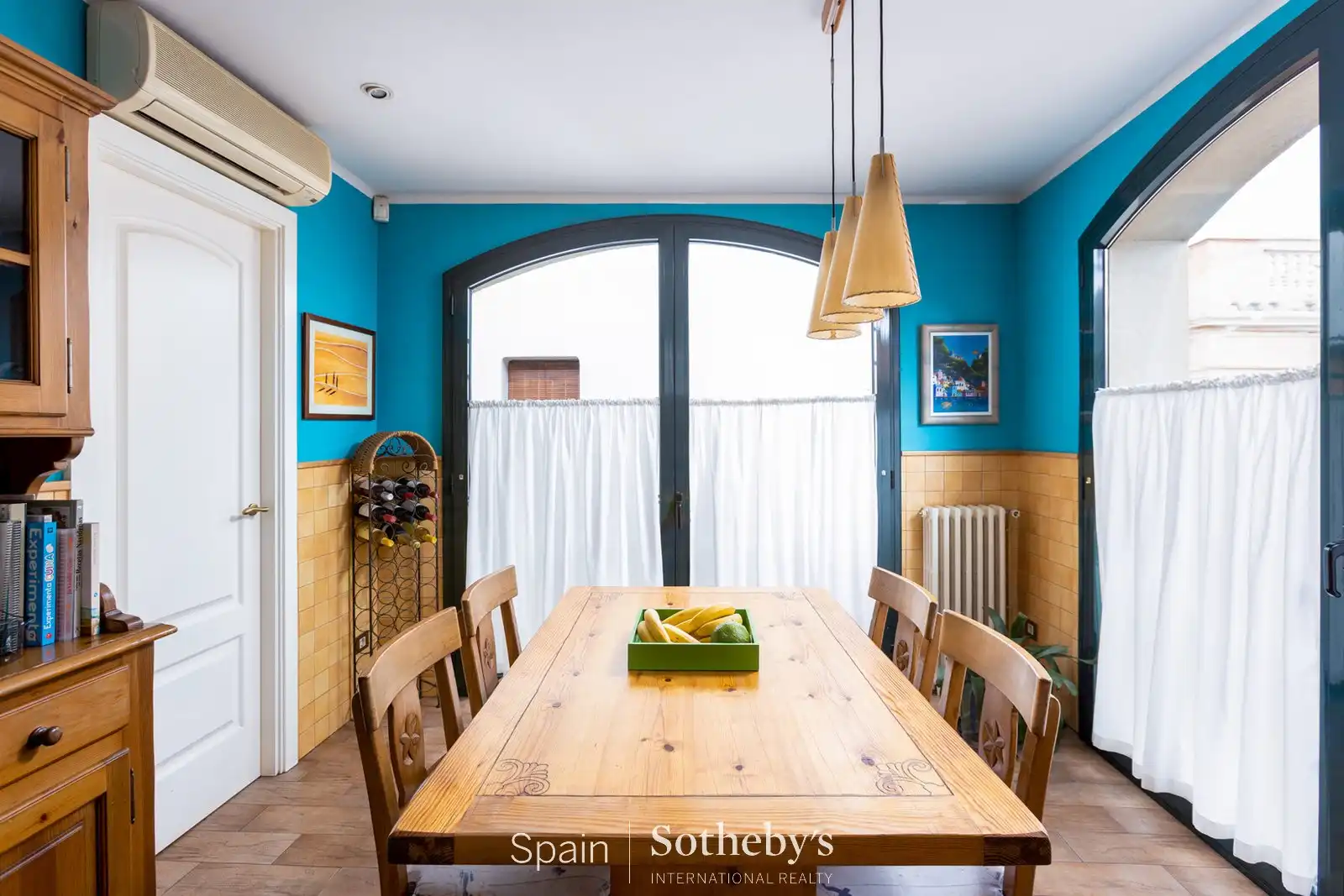 Comedor de Casa o chalet en venta en Badalona con Aire acondicionado, Calefacción y Jardín privado