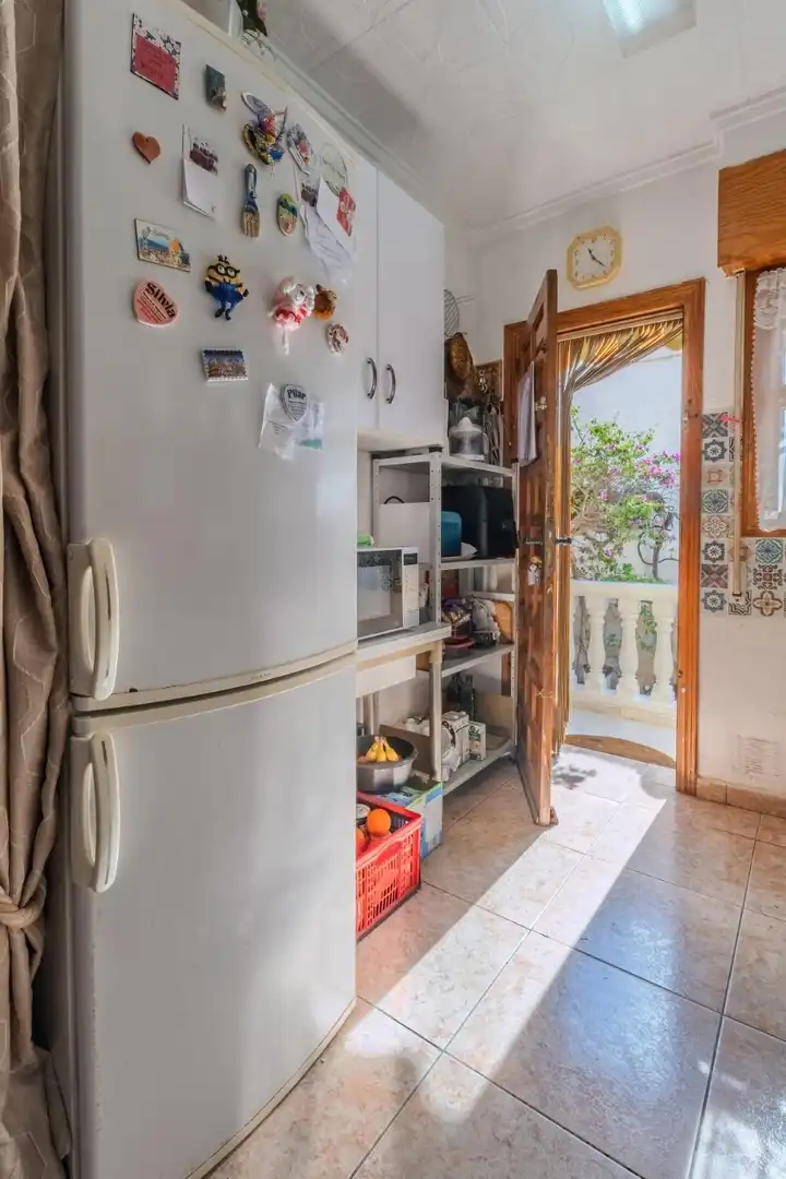 Cocina de Casa o chalet en venta en Torrevieja con Jardín privado