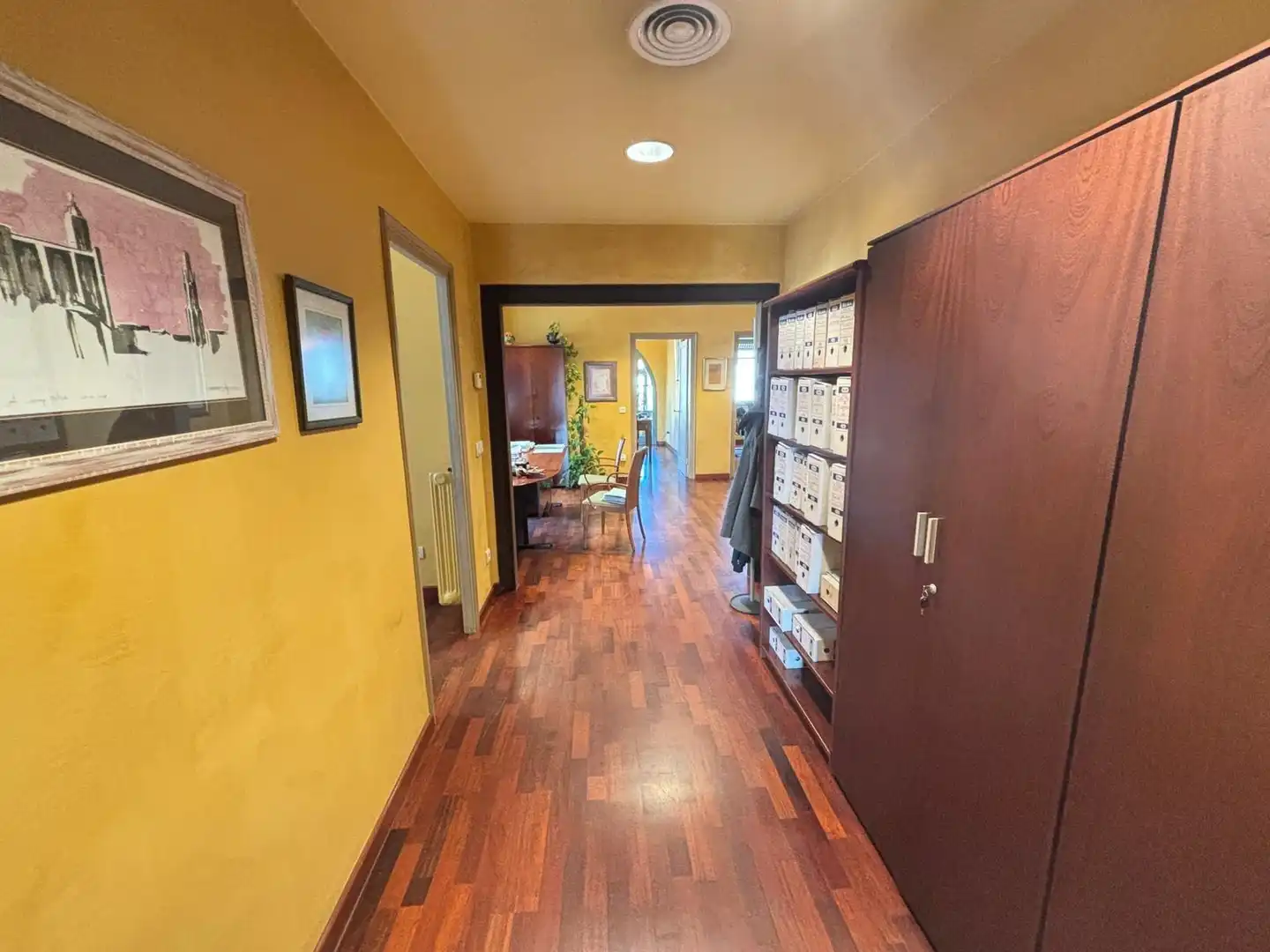 Flat for sale in Girona  with Air Conditioner