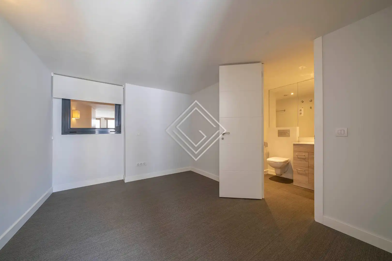 Habitación de Dúplex de alquiler en Madrid con Aire acondicionado y Calefacción