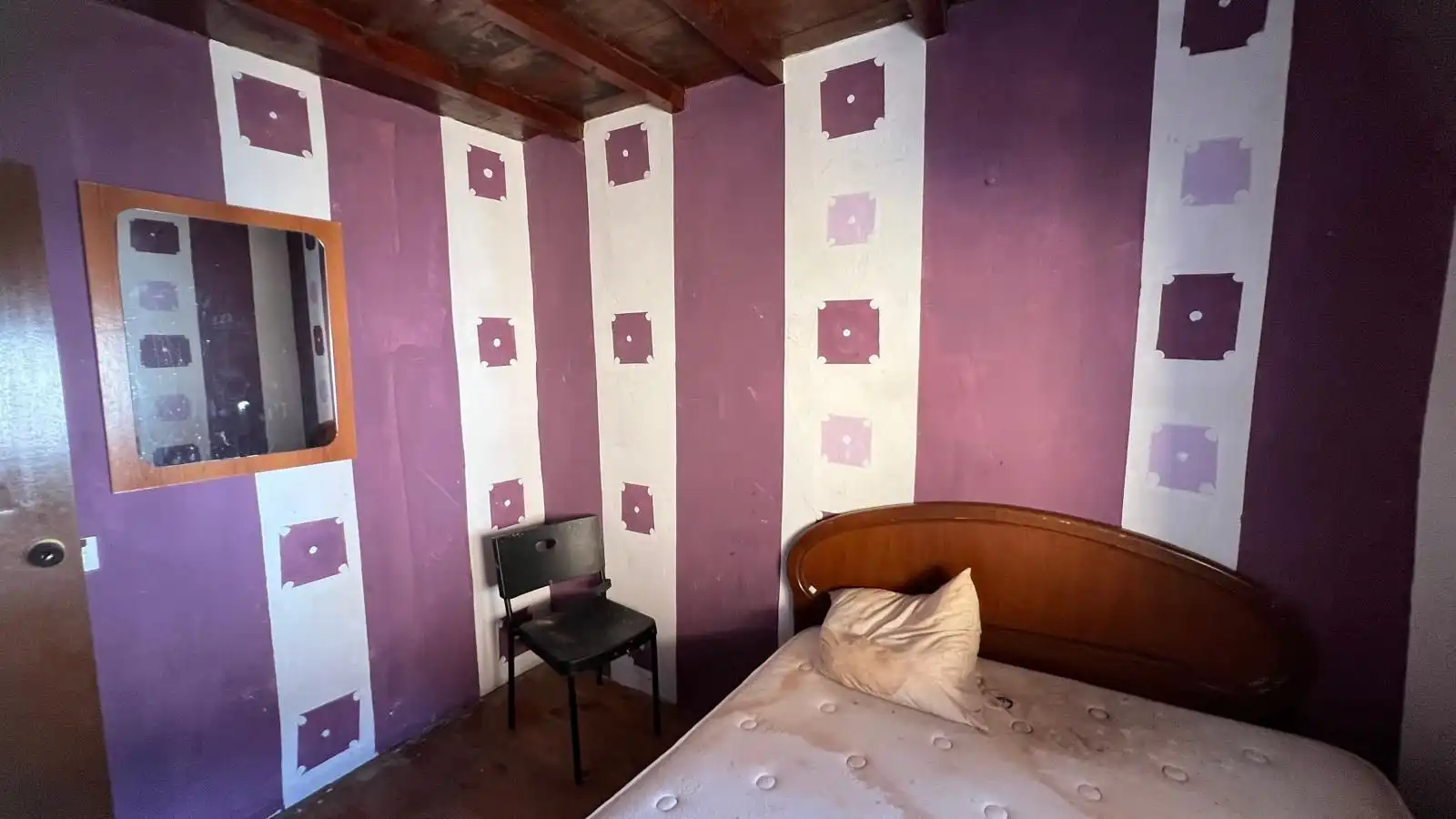 Bedroom of Houses for sale in Cangas de Onís