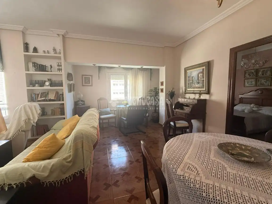 Sala de estar de Piso en venta en Alicante / Alacant con Balcón