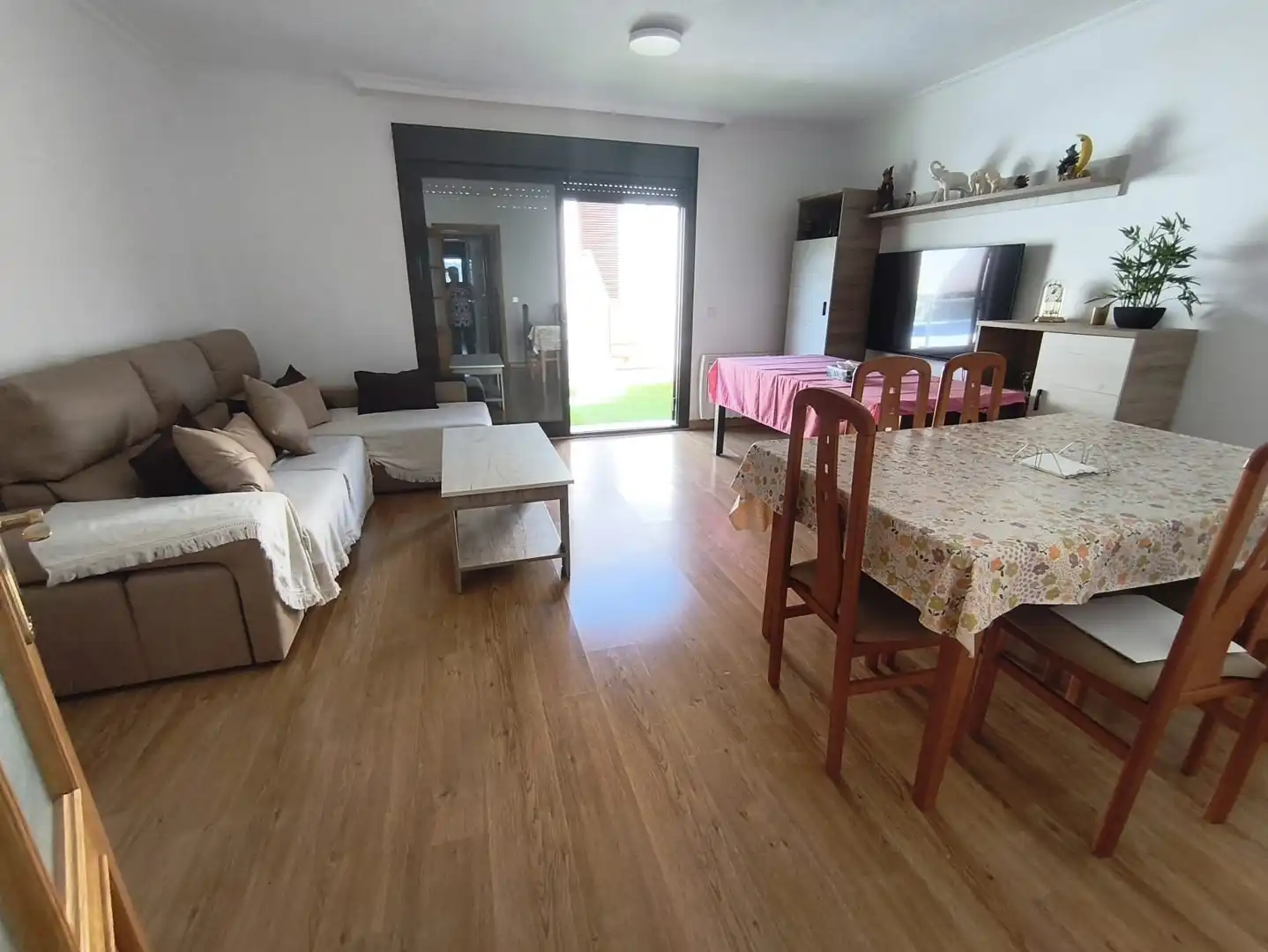 Sala de estar de Casa o chalet en venta en Carabaña con Calefacción, Jardín privado y Trastero