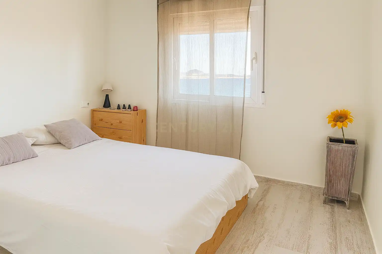 Habitación de Apartamento de alquiler en Calpe / Calp con Aire acondicionado, Microondas y TV