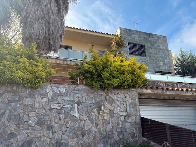 Vista exterior de Casa o chalet en venta en Blanes con Jardín privado, Terraza y Piscina