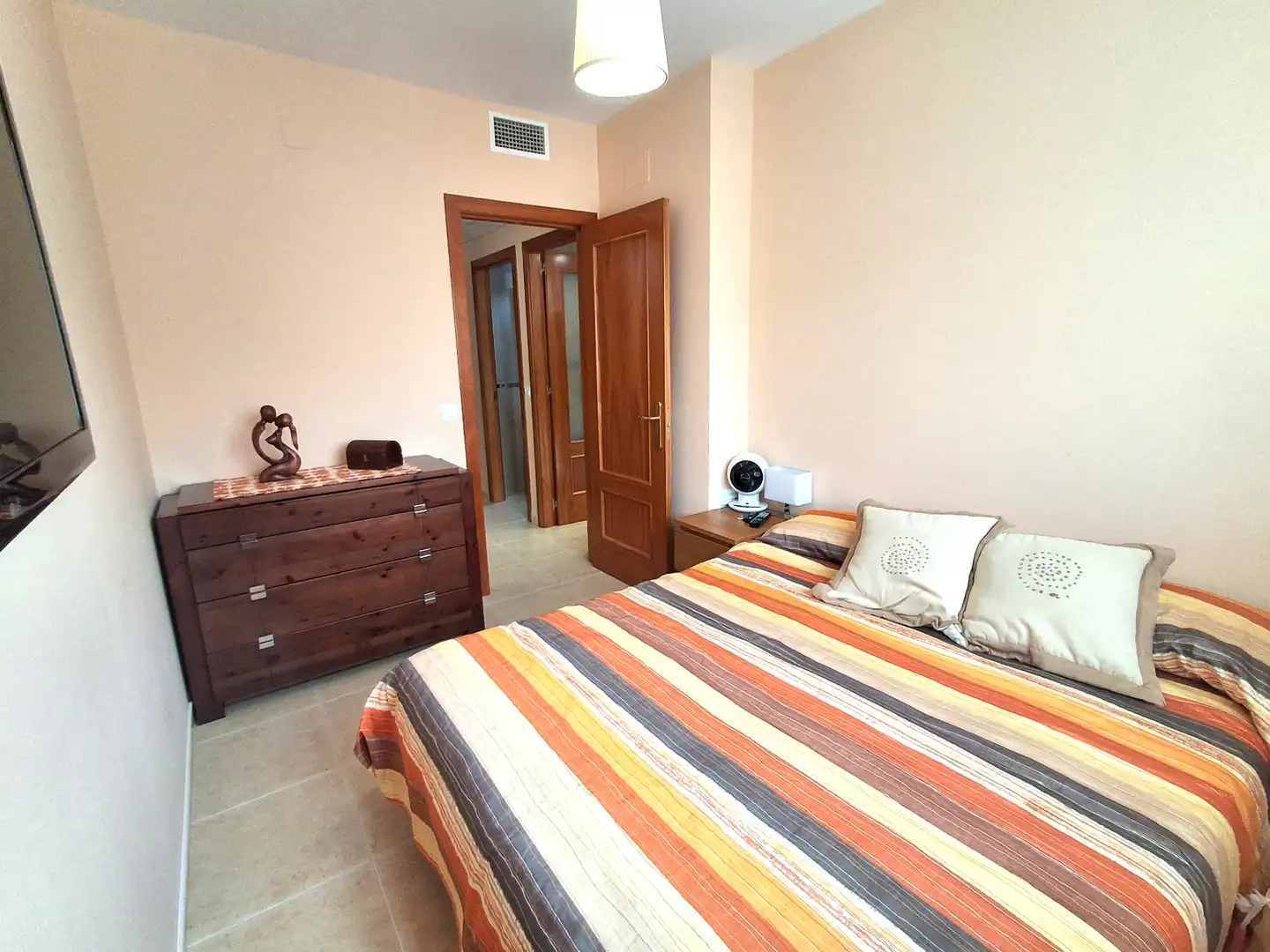 Dormitori de Casa adosada en venda en Mont-roig del Camp amb Aire condicionat, Jardí privat i Terrassa