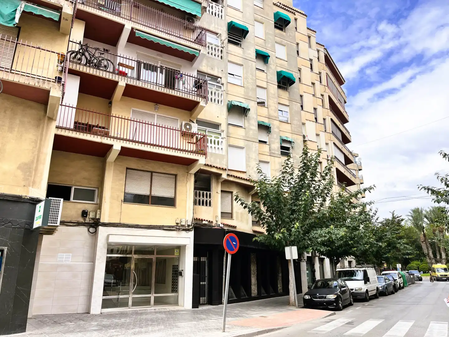 Piso con terraza en venta en Calle Luis Barcala