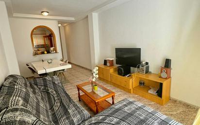 Living room of Flat to rent in Torrevieja  with Air Conditioner and Terrace