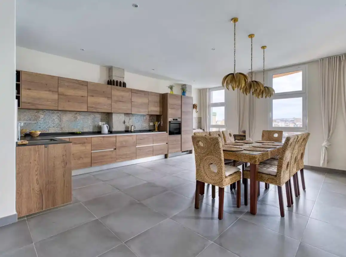 Cuina de Apartament de lloguer en Las Palmas de Gran Canaria amb Aire condicionat, Calefacció i Parquet