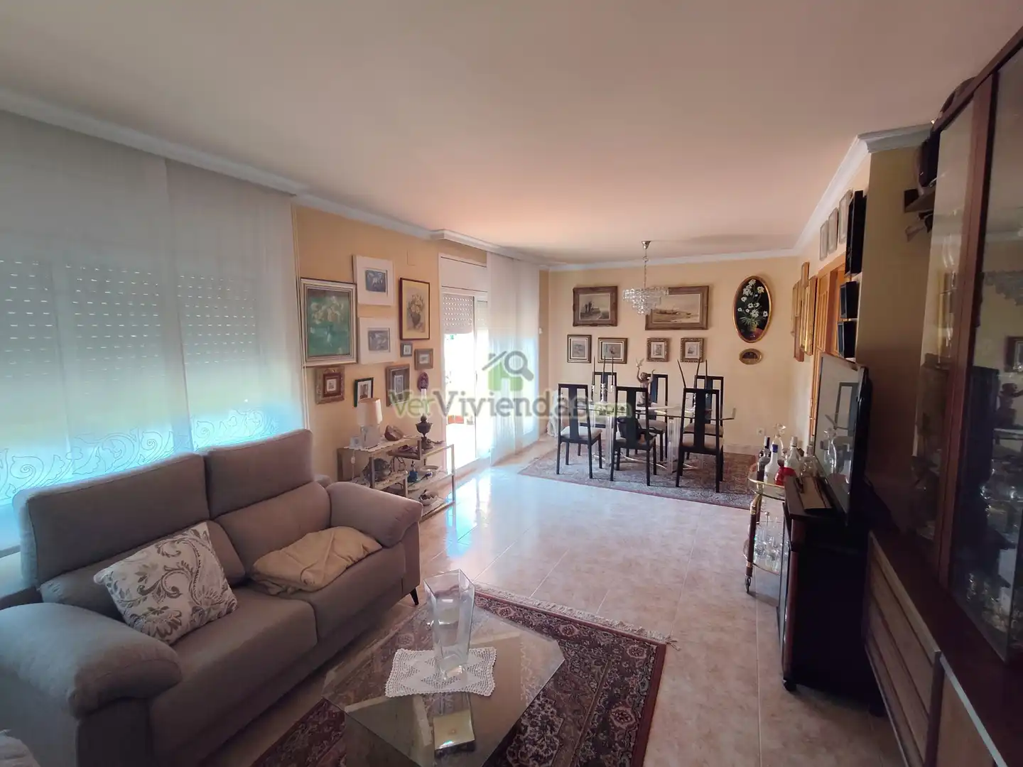 Sala de estar de Casa adosada en venta en Vallirana con Calefacción, Jardín privado y Terraza