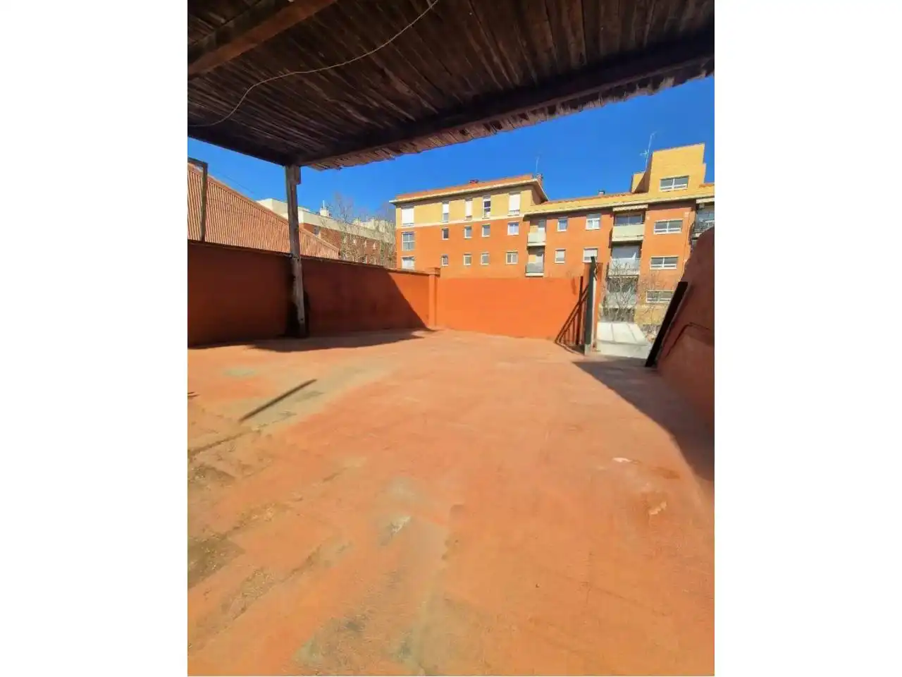 Terraza de Casa adosada en venta en Terrassa con Terraza