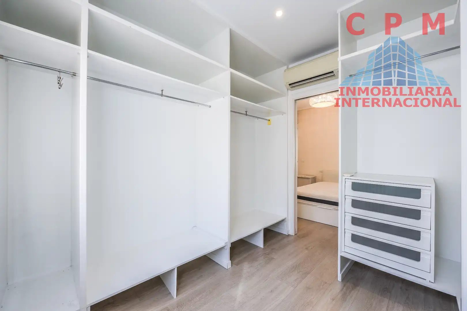 Bedroom of Attic for rent in Madrid  with Air Conditioner, Heating and Parquet flooring