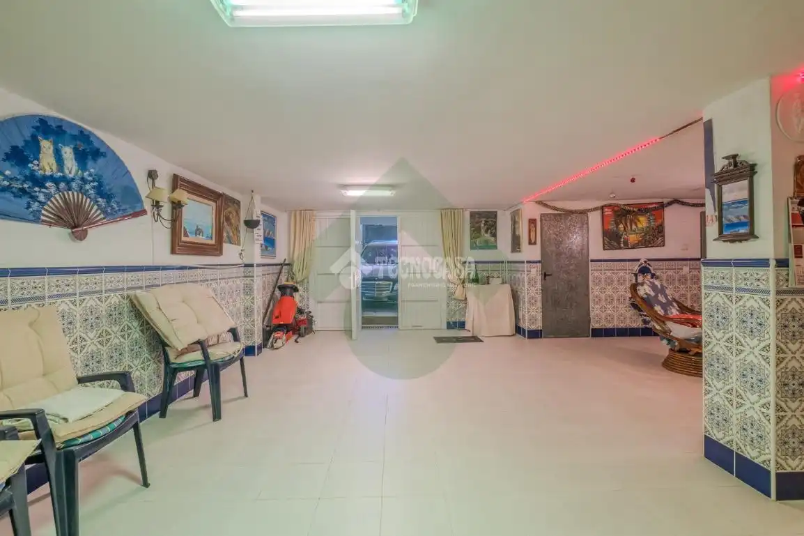 Casa adosada en venda en Serranillos del Valle amb Aire condicionat, Calefacció i Piscina