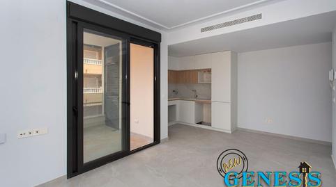 Foto 5 de Apartamento en venta en Calle Ramón Gallud, 171, Las Piscinas Naturales, Torrevieja