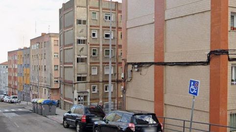 Foto 2 de Piso en venta en Calle Universidad, 18, Los Castros, Santander