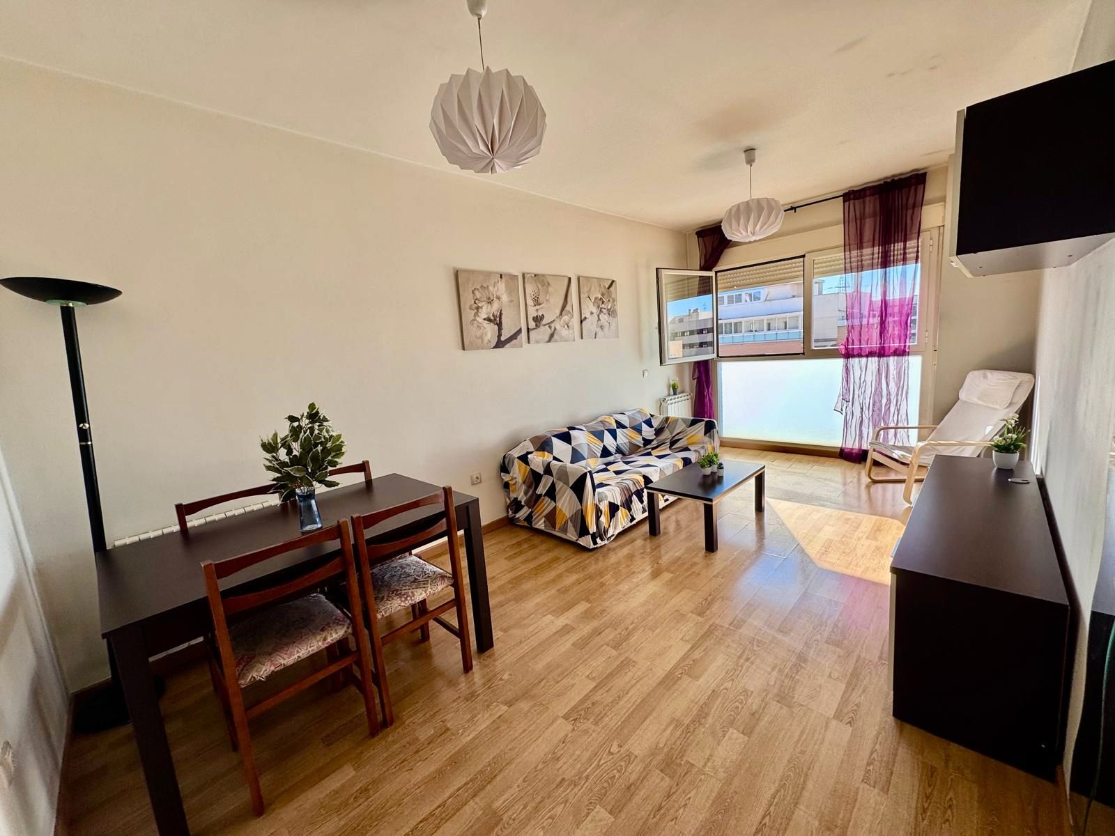 Living room of Flat for sale in Alcalá de Henares  with Heating, Private garden and Terrace
