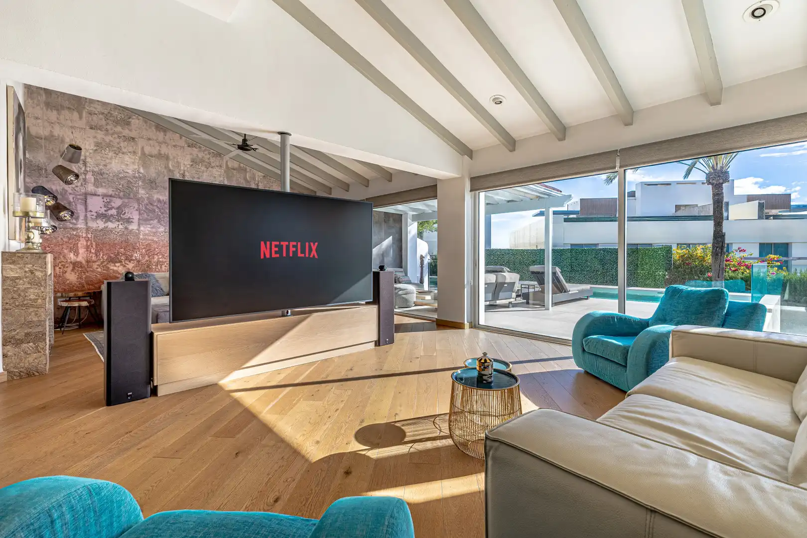 Sala de estar de Casa o chalet en venta en Marbella con Aire acondicionado, Jardín privado y Terraza