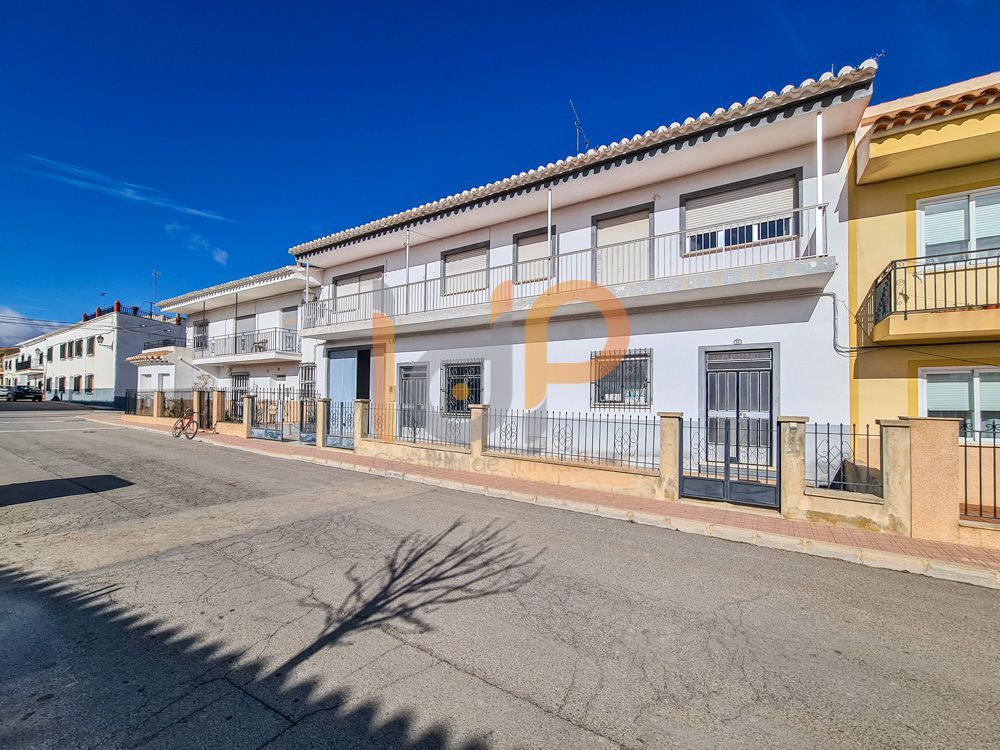 Vista exterior de Casa o xalet en venda en Chirivel amb Terrassa, Traster i Balcó