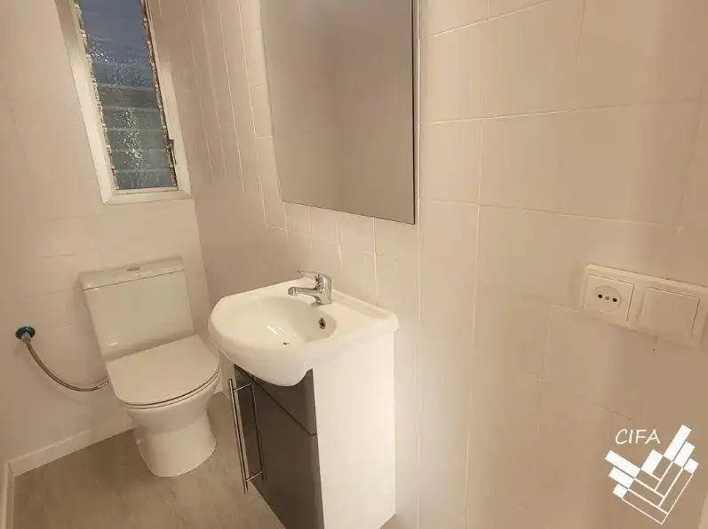 Baño de Piso en venta en Alcanar con Balcón