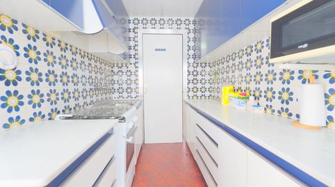Foto 4 de Piso en venta en Porta, Barcelona Capital