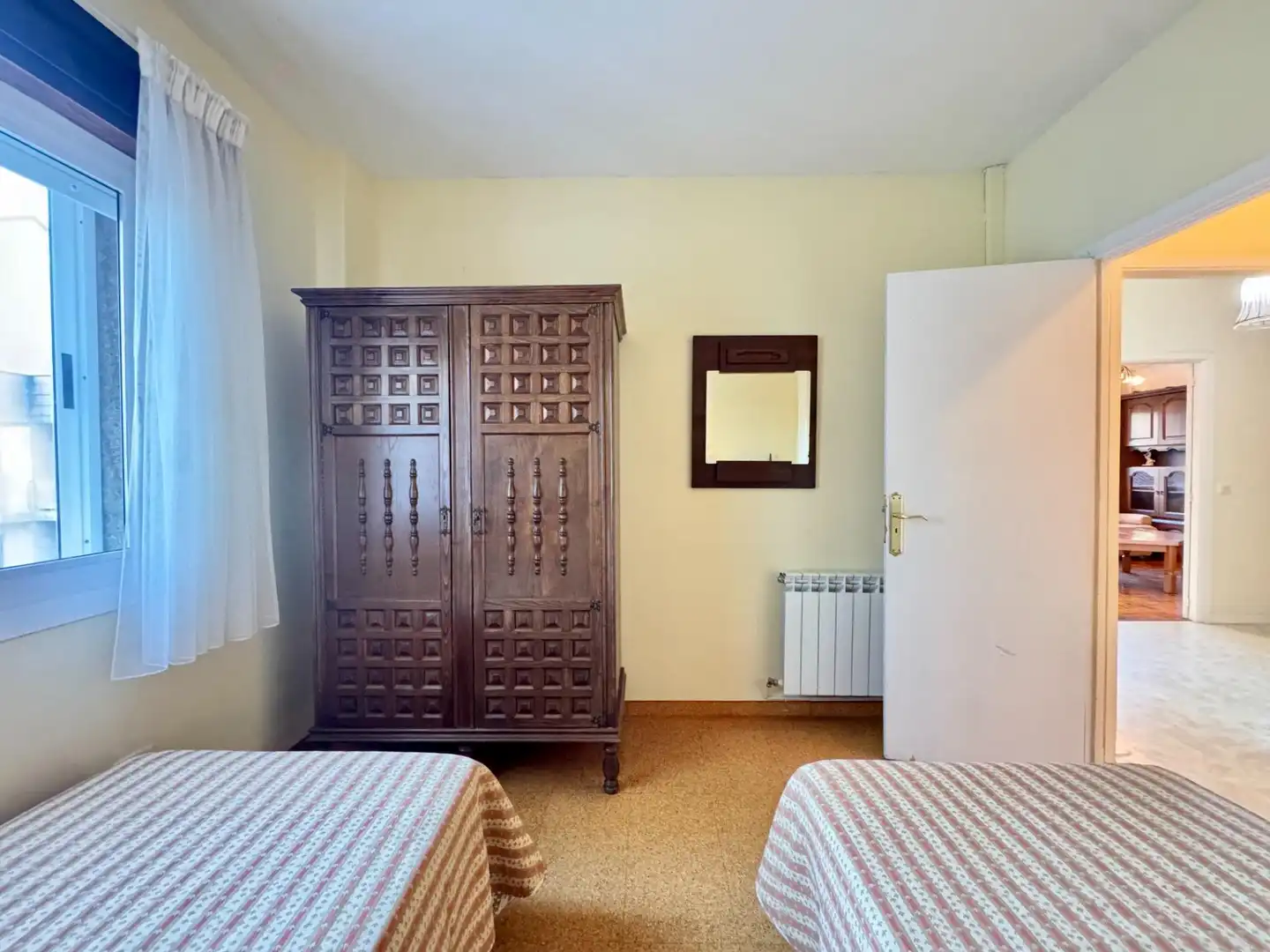 Habitación de Piso en venta en Vilanova de Arousa con Calefacción, Terraza y Amueblado