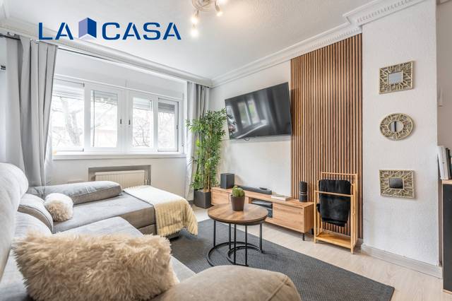 Piso en Venta en Calle del Cerro Blanco en Zofio