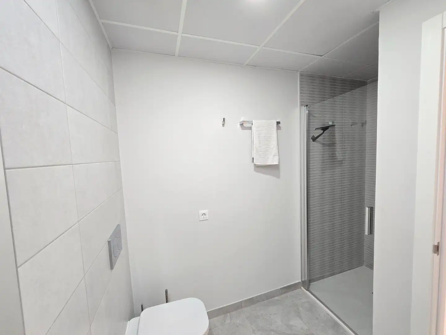 Bany de Apartament en venda en Orihuela amb Jardí privat, Terrassa i Piscina