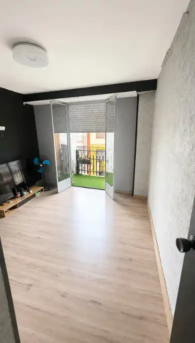 Flat with terrace for sale in Pego