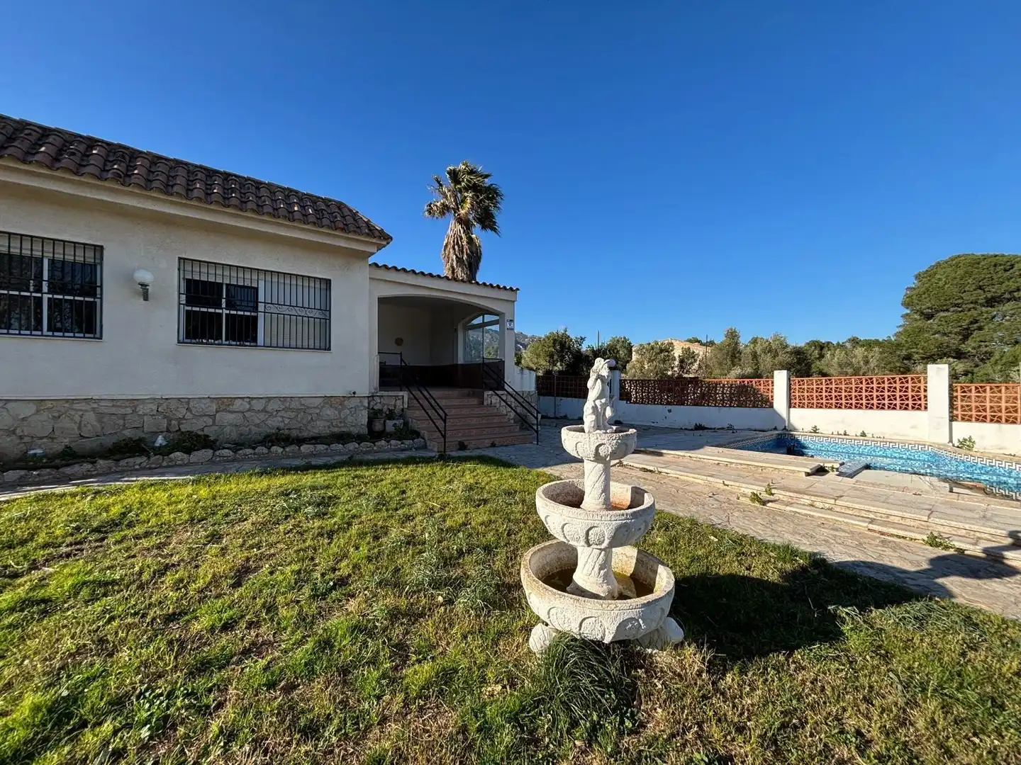 Jardí de Casa o xalet en venda en Alcanar amb Jardí privat, Traster i Piscina