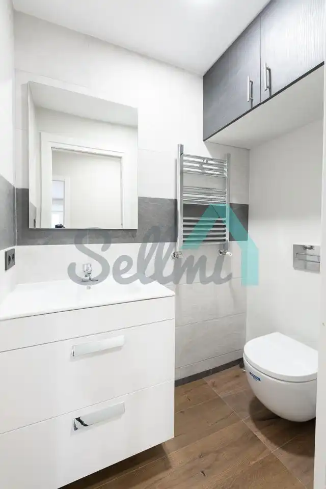 Bathroom of Flat for sale in Gijón   with Heating and Terrace