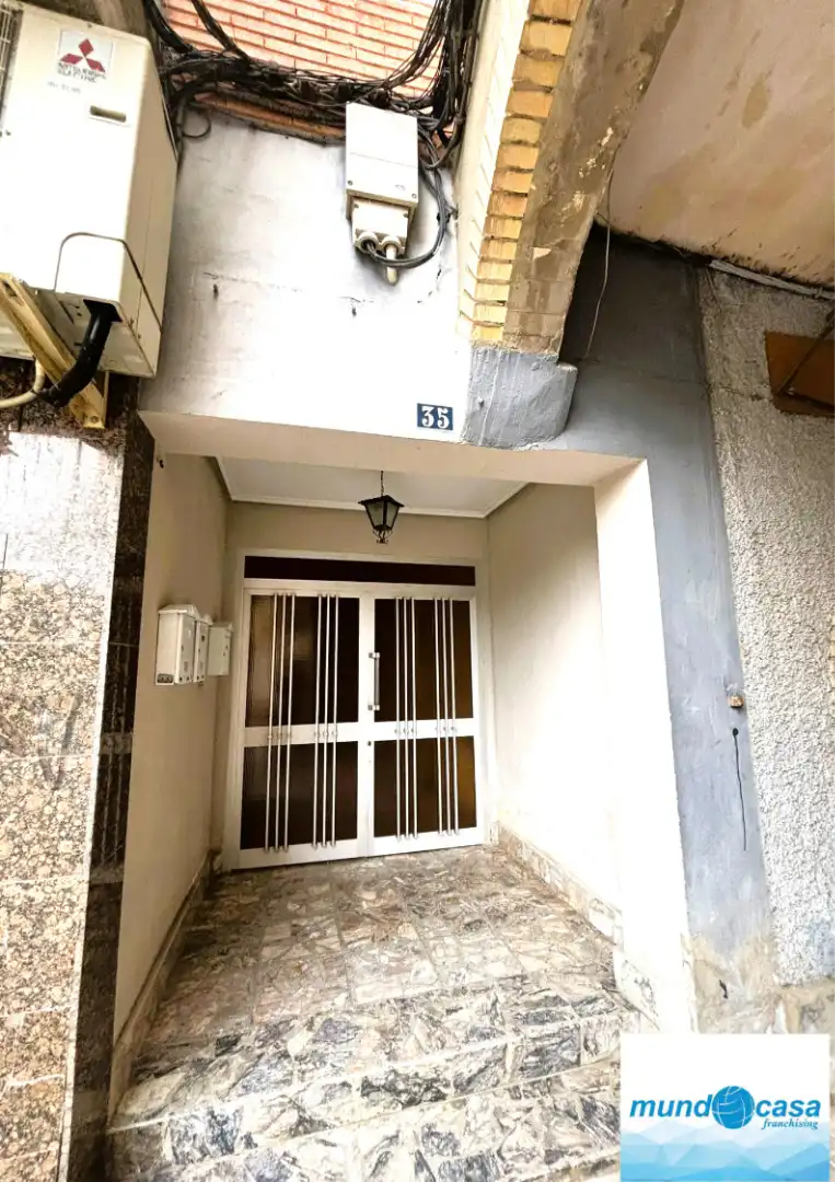 Wohnung zum Verkauf in Pina de Ebro mit Parkett, Ofen und Waschmaschine