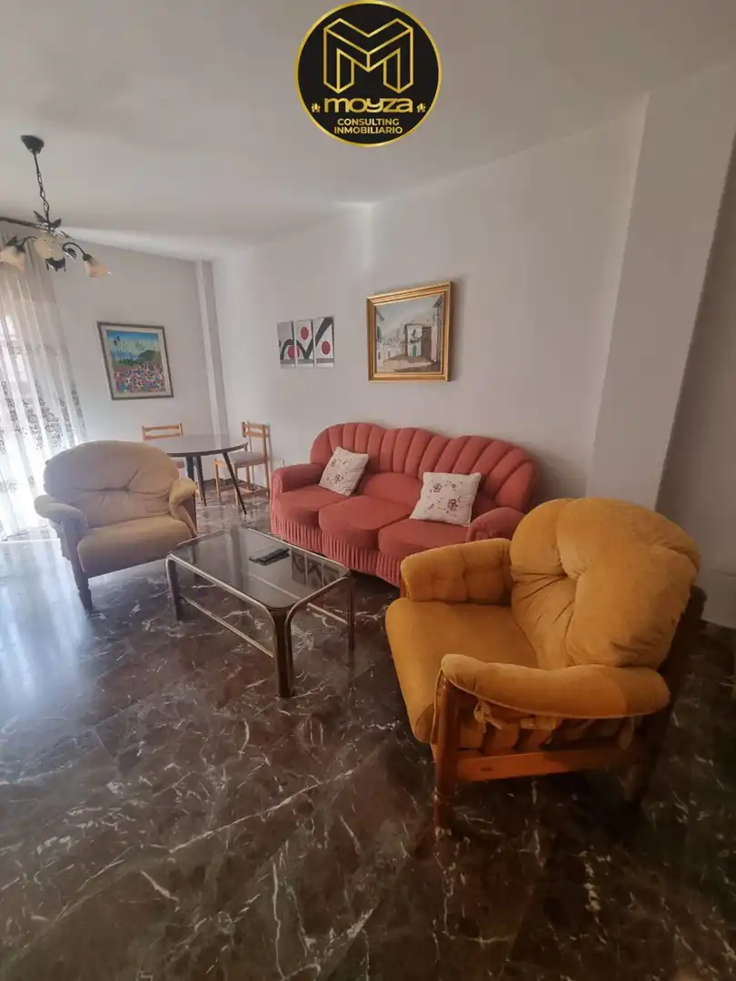 Sala d'estar de Pis en venda en Jaén amb Traster