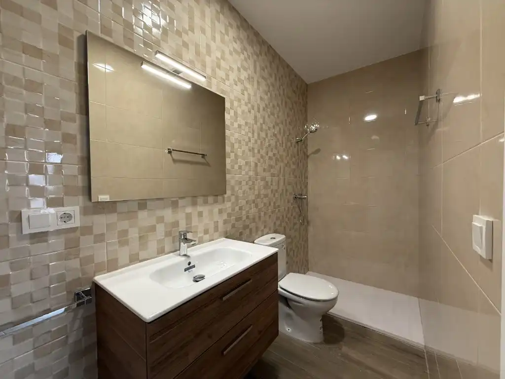 Bathroom of Flat for rent in Córdoba  with Furnished