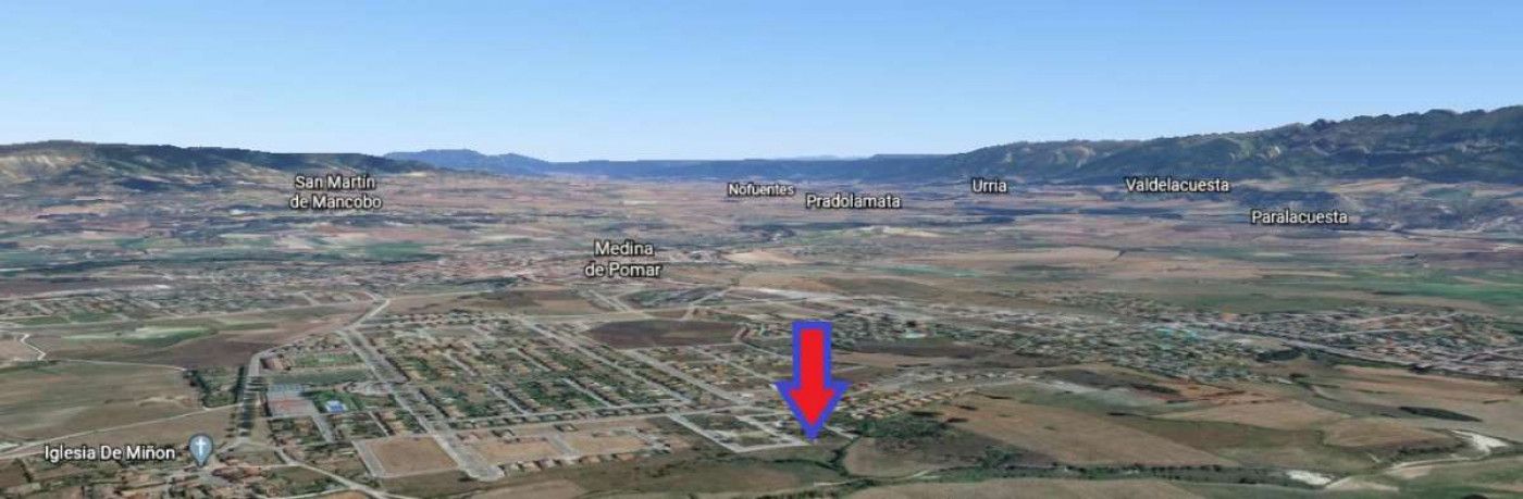 Residencial en venda en Medina de Pomar