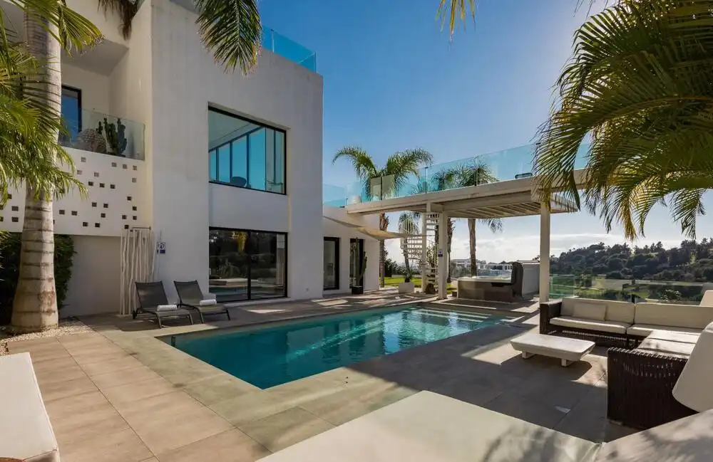 Casa amb piscina en venda a La Alquería
