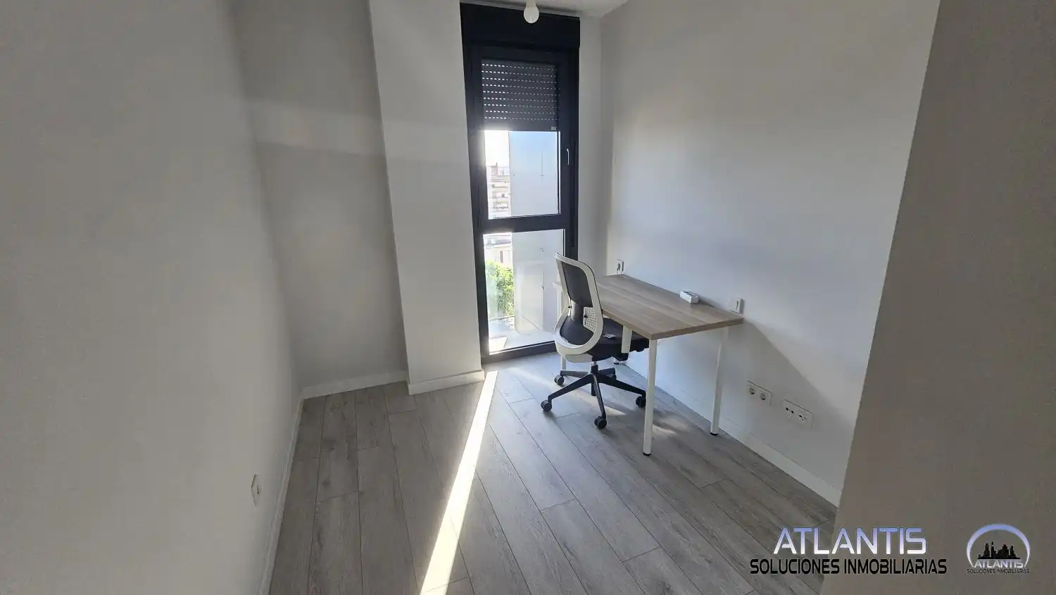 Flat for sale in Sevilla  with Air Conditioner, Heating and Community pool