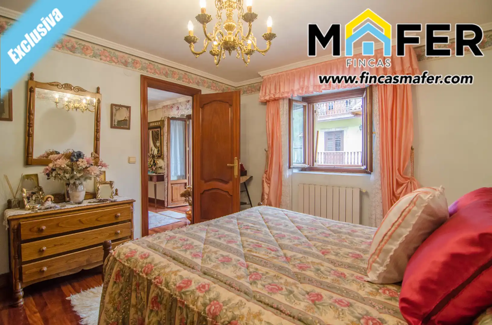 Habitación de Casa adosada en venta en Ruesga con Calefacción, Parquet y Balcón
