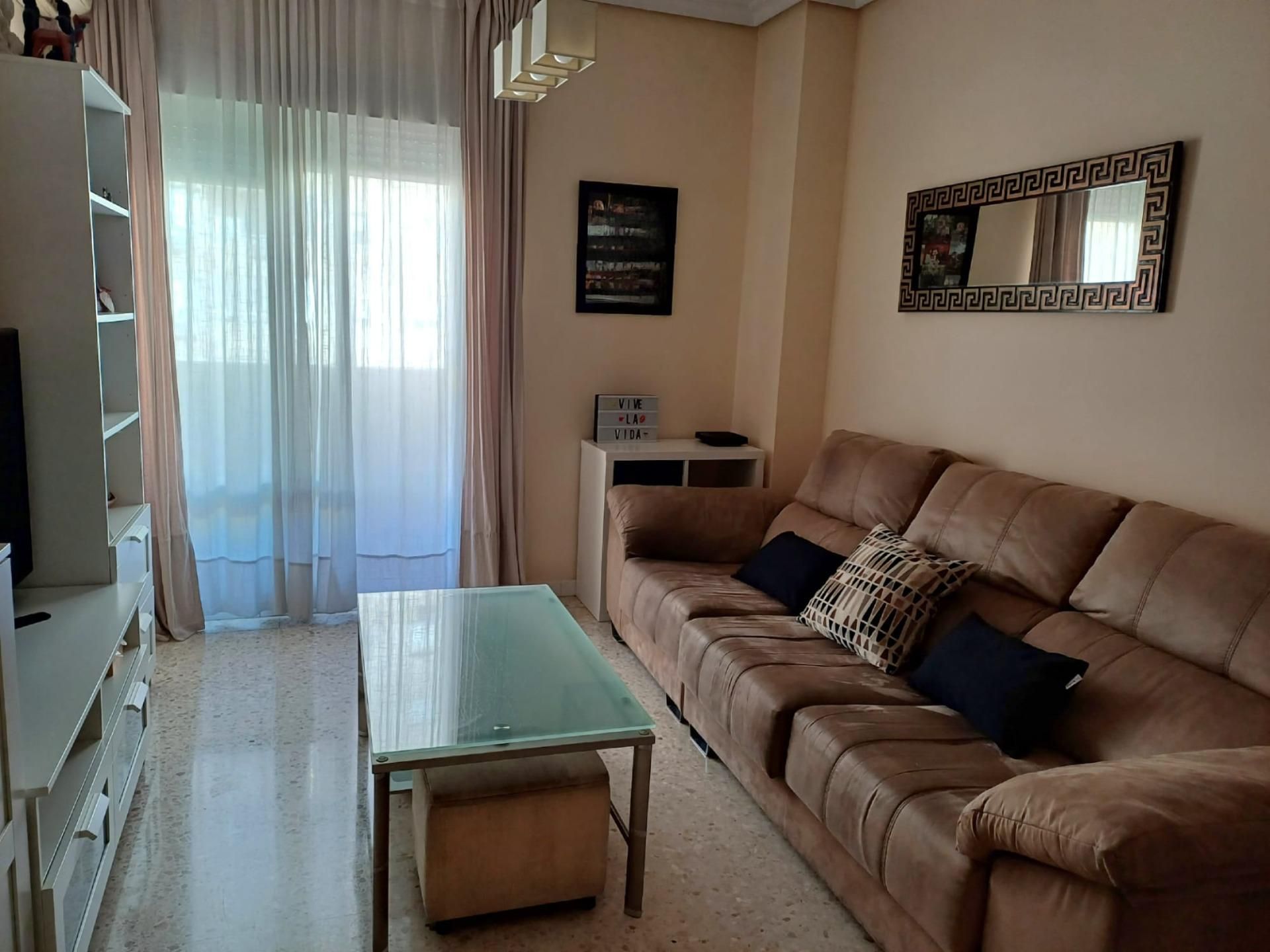 Sala de estar de Piso en venta en  Sevilla Capital con Aire acondicionado, Terraza y Balcón