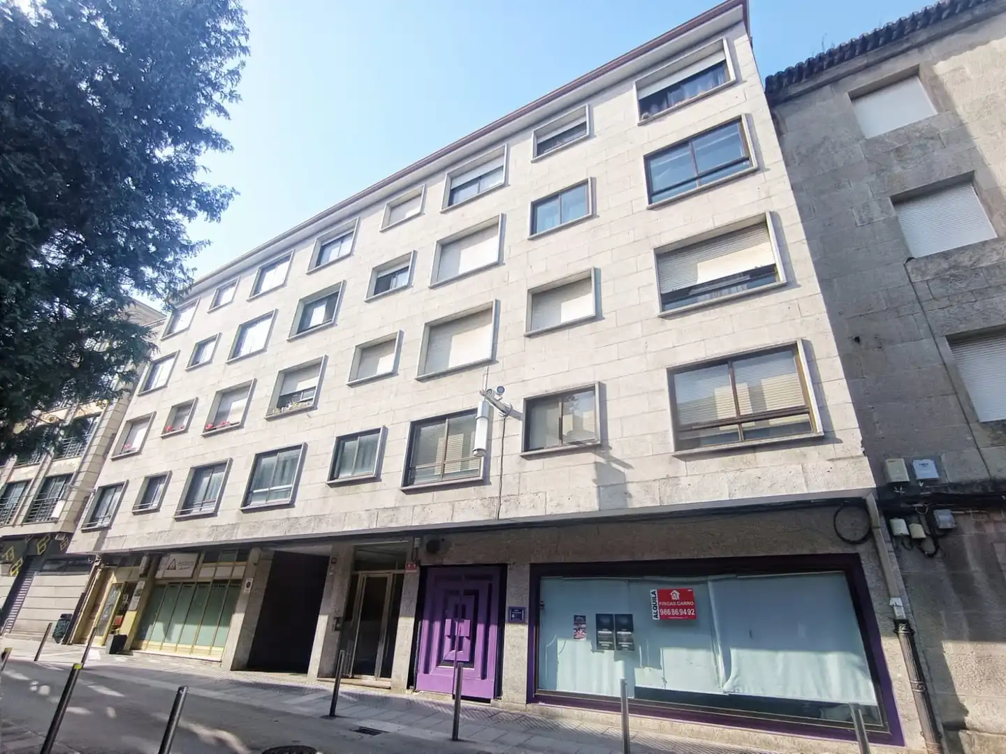 Vista exterior de Pis en venda en Pontevedra Capital  amb Calefacció, Parquet i Traster